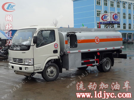 東風(fēng)多利卡加油車13797887066