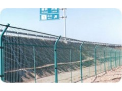 找公路隔離柵廠家就來安平縣許捷絲網廠-- 安平縣許捷絲網廠銷售部