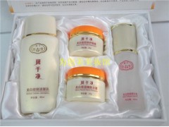 色斑克星，佳春堂嫩膚養顏四合一-- 廣西南寧市護膚精品化妝品公司銷售部