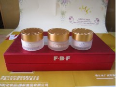 臺灣菲芭菲嫩白透紅三件套，菲芭菲由廣州蝶貝蕾化妝品出品-- 廣西南寧市護膚精品化妝品公司銷售部