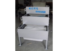 供應(yīng)淄博陶瓷原料磁選機-- 淄博坤達磁電科技有限公司除鐵設(shè)備銷售處