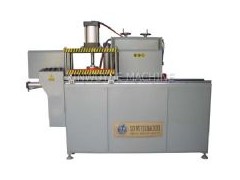 供應濟南鋁邊框萬能端面銑床－鋁型材加工設備-- 濟南新五岳光伏科技有限公司