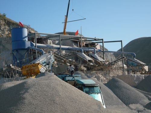 破碎機(jī)除塵器,新型錘式破碎機(jī)除塵器-- 泊頭市金珠環(huán)保設(shè)備有限公司