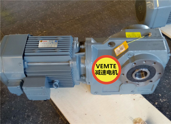 KA87YVB71M4轉角減速機,15w調速電機-- 東莞市科達紡織機械配件有限公司