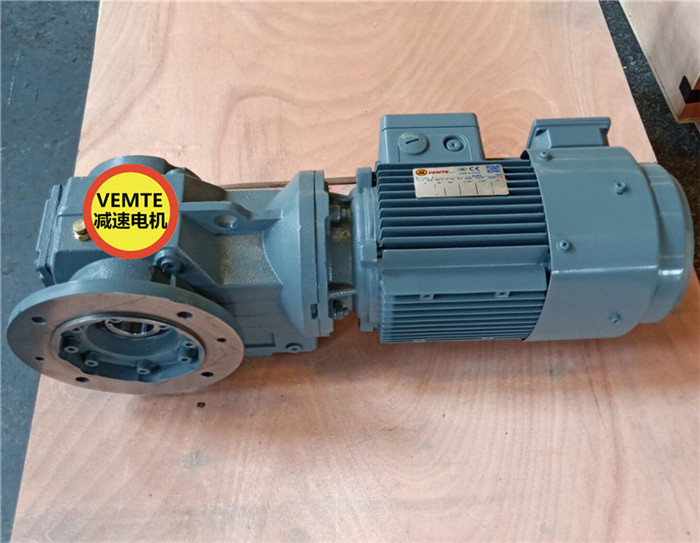 KAF107YEJB225M4直角錐齒輪箱,24直流電機(jī)-- 東莞祥如機(jī)電有限公司