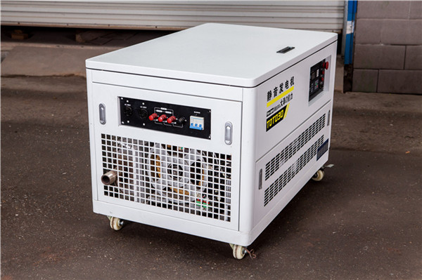 汽油靜音30kw水冷發電機-- 上海豹羅實業有限公司