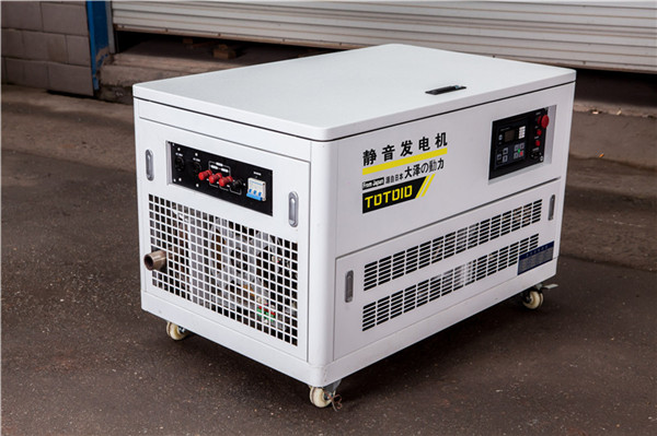 四缸水冷12千瓦靜音汽油發電機組TOTO12-- 上海豹羅實業有限公司