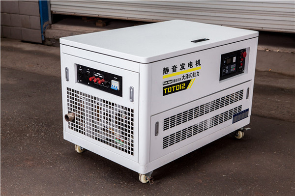 四缸水冷12kw靜音汽油發(fā)電機(jī)TOTO12-- 上海豹羅實業(yè)有限公司
