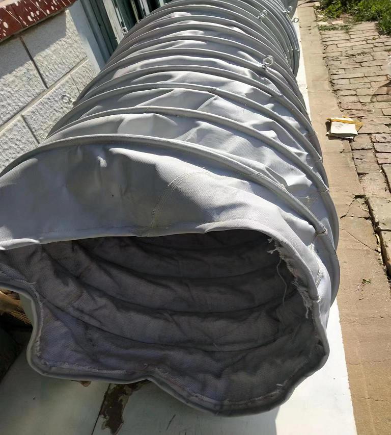 忻州碳素廠用730*7500高溫雙層伸縮袋-- 滄州世成環保機械有限公司