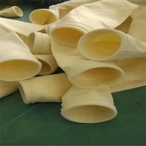 ?廠家直銷耐高溫布袋針刺氈覆膜除塵